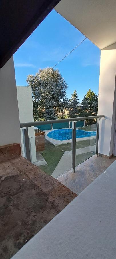 Departamento Temporario - Barrio San Isidro Вила Аленде Екстериор снимка