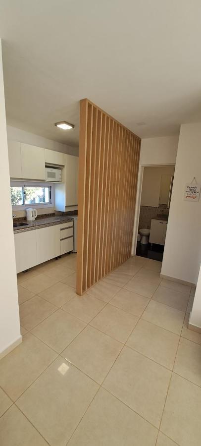 Departamento Temporario - Barrio San Isidro Вила Аленде Екстериор снимка